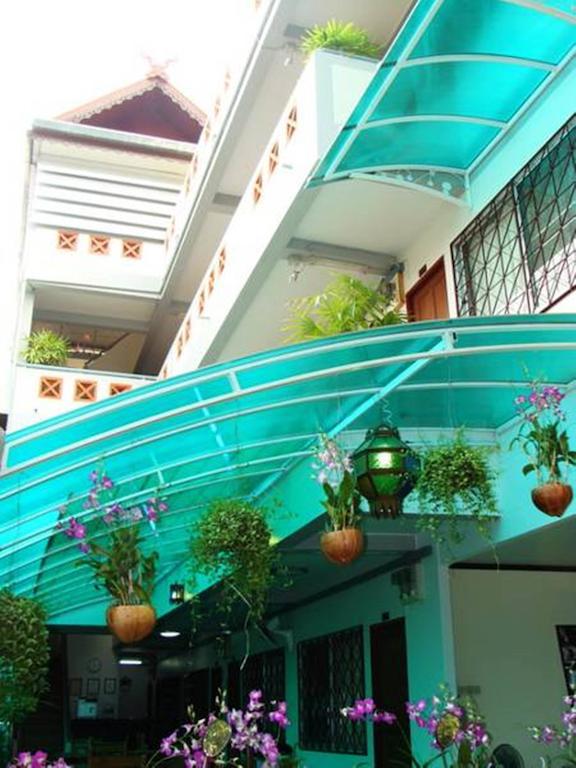 Junior House Hostel Chiang Mai Exterior photo